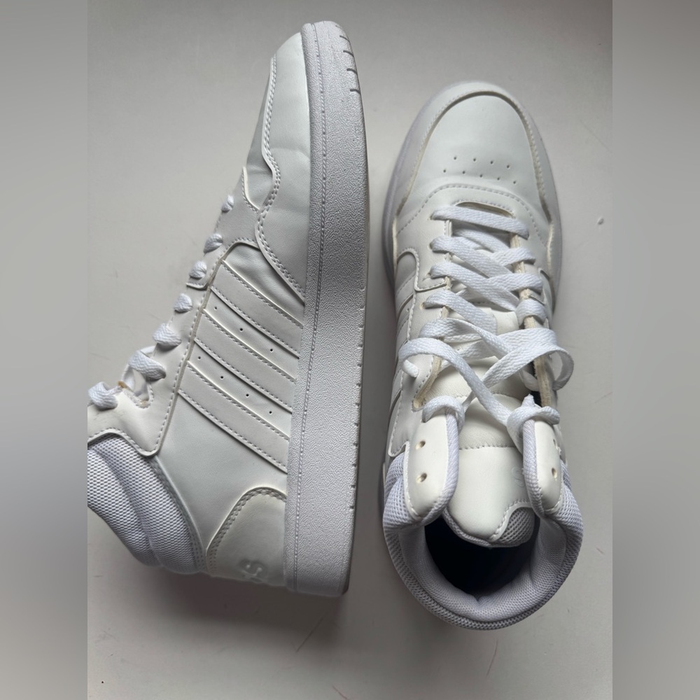 Adidas Hoops 3.0 Women’s Size 10